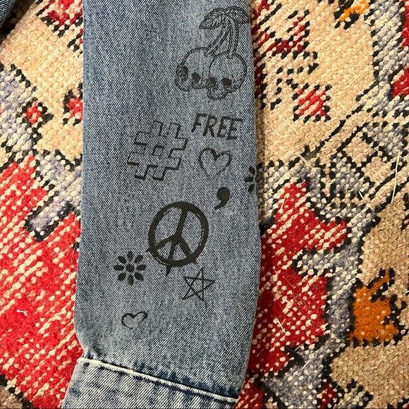 Lauren Moshi Stevie Varsity Panther Jean Jacket - Picture 11 of 16